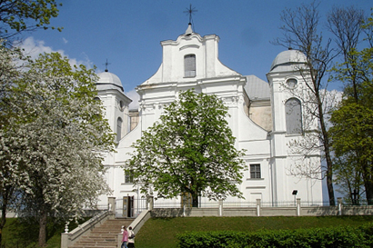 Католическая церковь Дагды (Dagdas Vissvētās Trīsvienības Romas katoļu baznīca) 